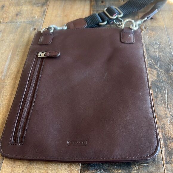 Vintage Coach Mini Crossbody Purse in Brown - Picture 2 of 9